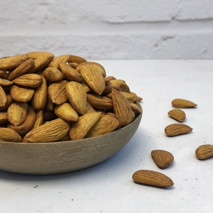 مغز بادام ربیع ممتاز