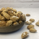 بادام کاغذی تک پوست دوآتشه